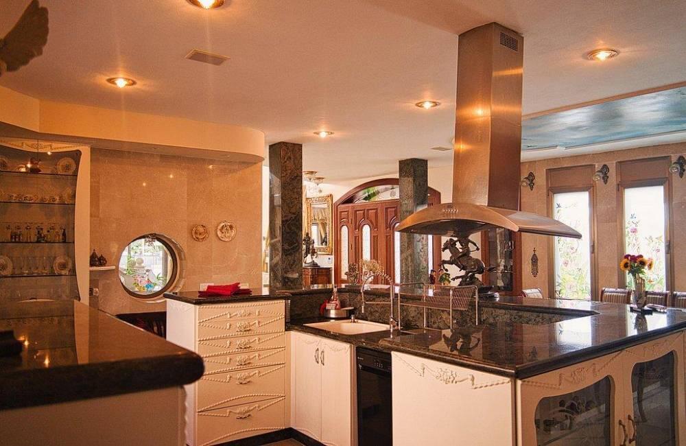 וואיט הול וילה -  Villa White hall מרכז  12  נופש - וי פור ויקיישן - V for Vacation