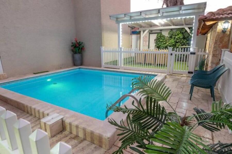 אבן החלומות צפון  13  נופש - וי פור ויקיישן - V for Vacation