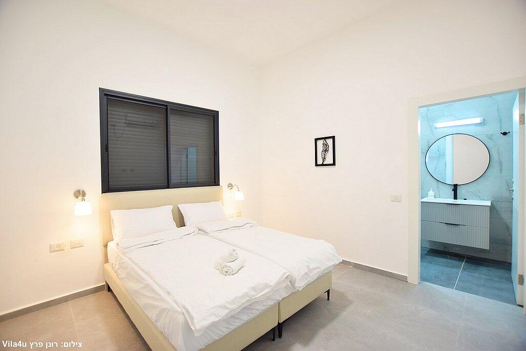 אחוזת אברהם בוטיק מרכז  14  נופש - וי פור ויקיישן - V for Vacation