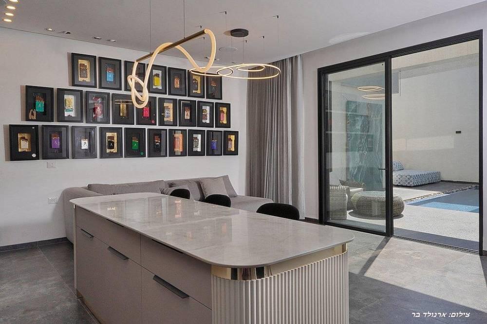 וילה אריא סינמה צפון  33  נופש - וי פור ויקיישן - V for Vacation