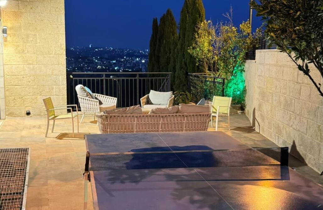 וילה נווה שמואל אינדיגו מרכז  16  נופש - וי פור ויקיישן - V for Vacation