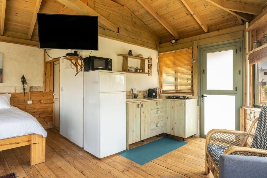 שיר החורש צפון  16  נופש - וי פור ויקיישן - V for Vacation