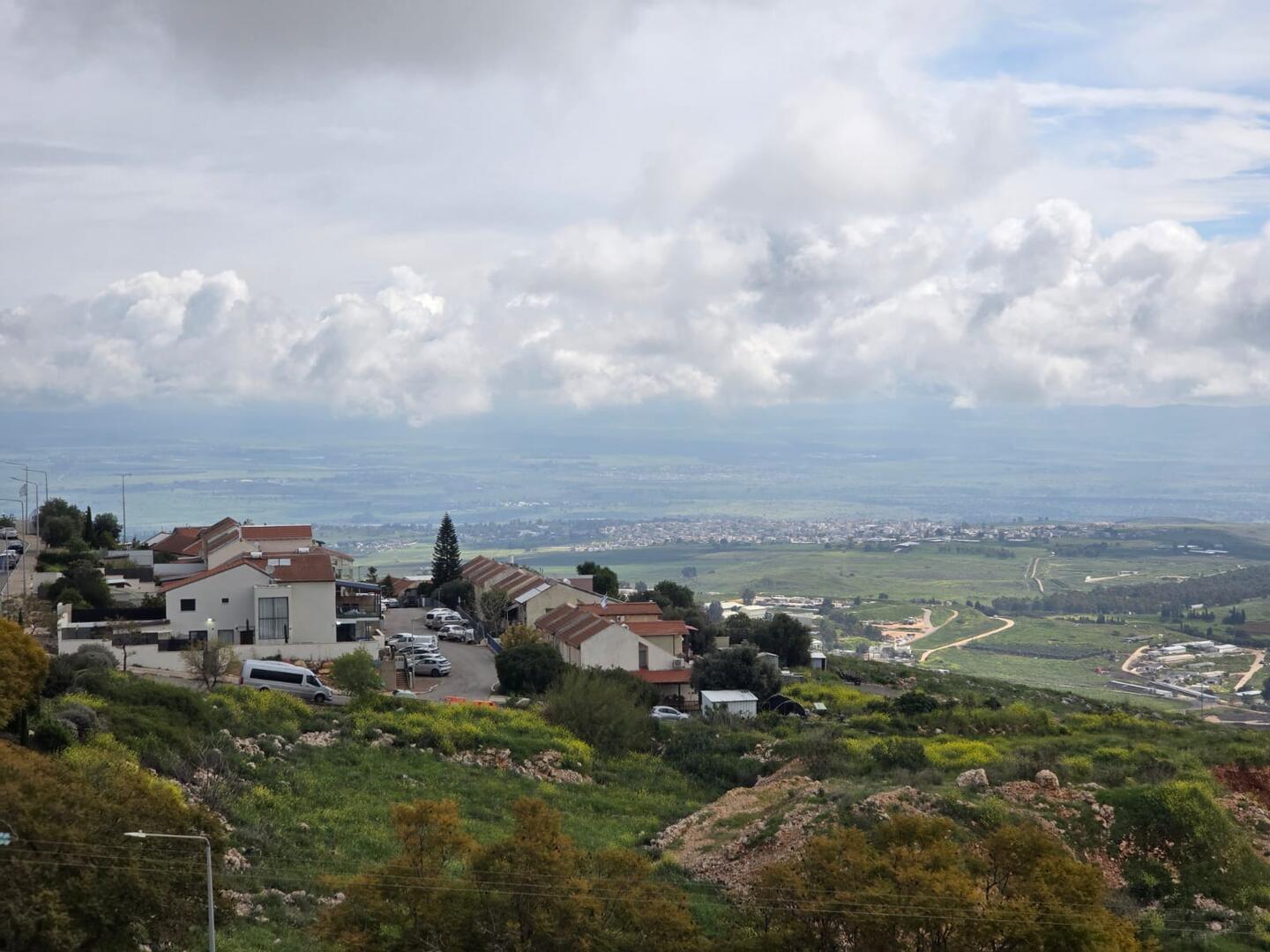 וילה סאן לייט - Sun Light צפון  23  נופש - וי פור ויקיישן - V for Vacation