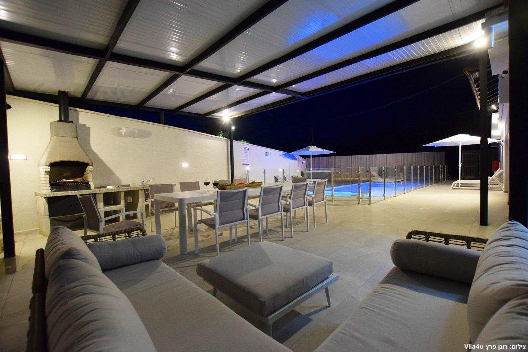 משק 19 צפון  19  נופש - וי פור ויקיישן - V for Vacation