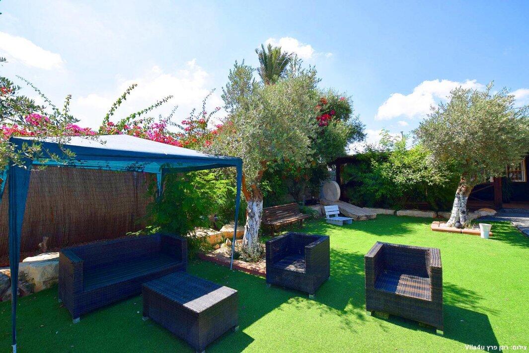 קרטחנה בעיר מרכז  18  נופש - וי פור ויקיישן - V for Vacation