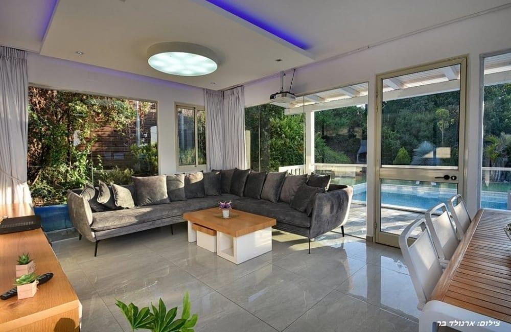 פול וויו צפון  33  נופש - וי פור ויקיישן - V for Vacation