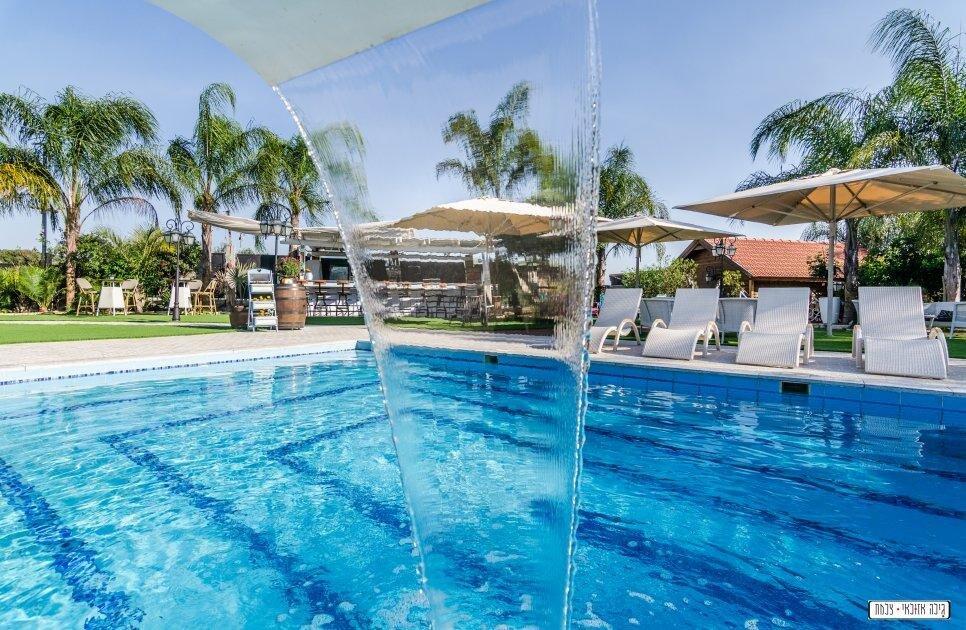 ארטמיס מרכז  28  נופש - וי פור ויקיישן - V for Vacation