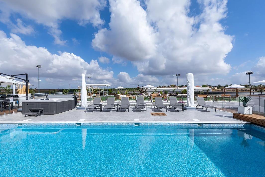 אחוזת תהל מרכז  16  נופש - וי פור ויקיישן - V for Vacation