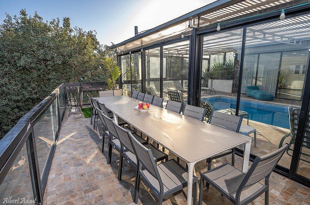 מתחם אירוח מיכאל צפון  2  נופש - וי פור ויקיישן - V for Vacation