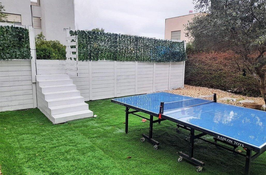 וילה קיסריה על החוף מרכז  3  נופש - וי פור ויקיישן - V for Vacation