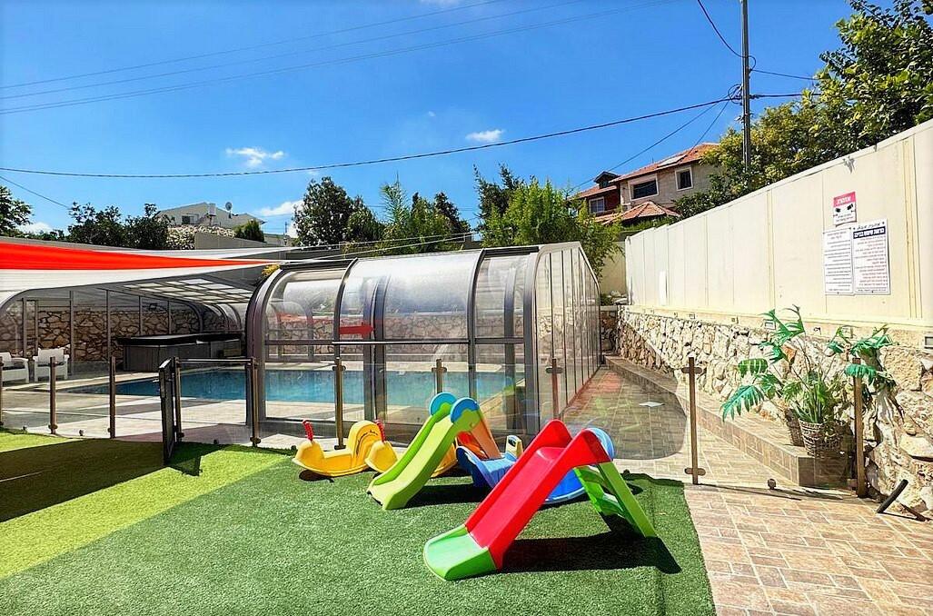 אחוזת אופאל צפון  19  נופש - וי פור ויקיישן - V for Vacation