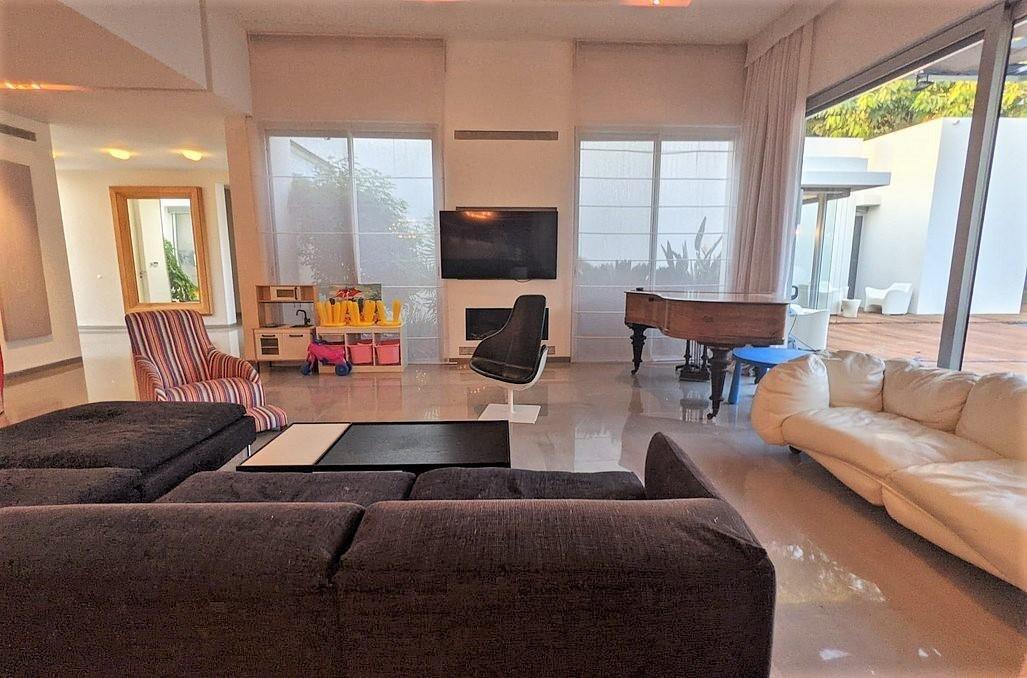 וילה אדווה מרכז  7  נופש - וי פור ויקיישן - V for Vacation