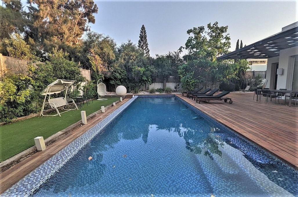 וילה אדווה מרכז  12  נופש - וי פור ויקיישן - V for Vacation