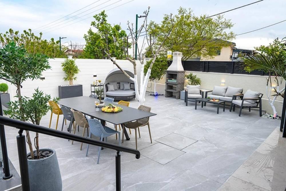 וילה פלואלס בוטיק צפון  4  נופש - וי פור ויקיישן - V for Vacation