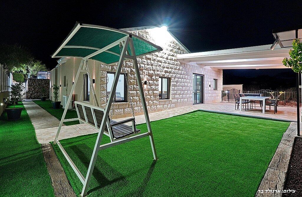 אחוזת השושנים בוטיק צפון  34  נופש - וי פור ויקיישן - V for Vacation