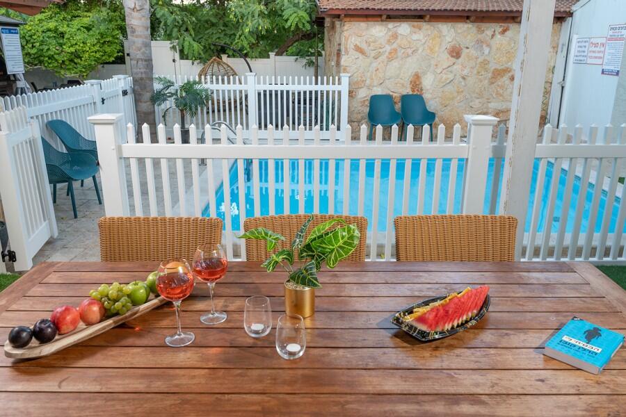 אבן החלומות צפון  5  נופש - וי פור ויקיישן - V for Vacation