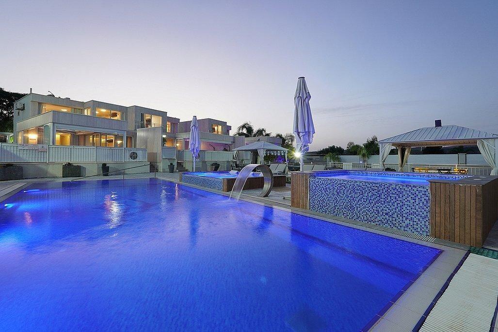 אלומות יוסף צפון  8  נופש - וי פור ויקיישן - V for Vacation