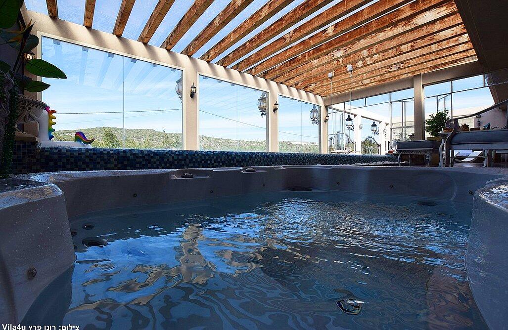 סוויטת נסיה בוטיק צפון  33  נופש - וי פור ויקיישן - V for Vacation