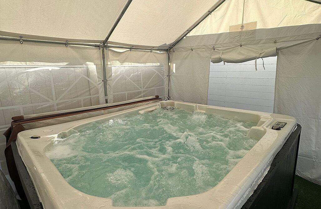 יהלום בלבן בוטיק מרכז  26  נופש - וי פור ויקיישן - V for Vacation