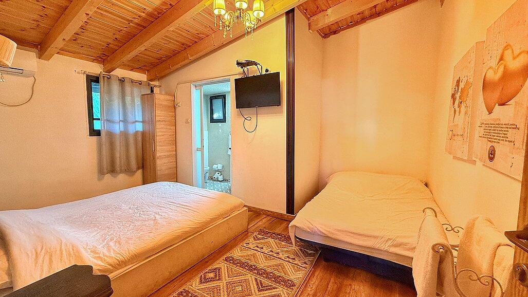 וילה לאונרדו בטבע צפון  29  נופש - וי פור ויקיישן - V for Vacation