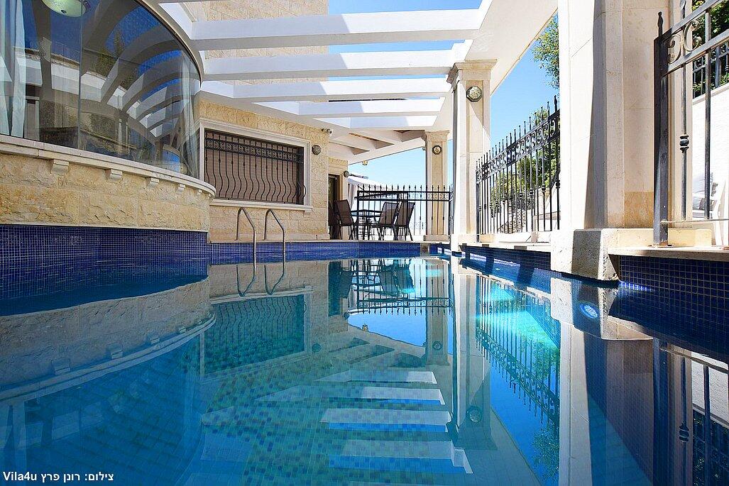 וילה רוז פרימיום צפון  4  נופש - וי פור ויקיישן - V for Vacation