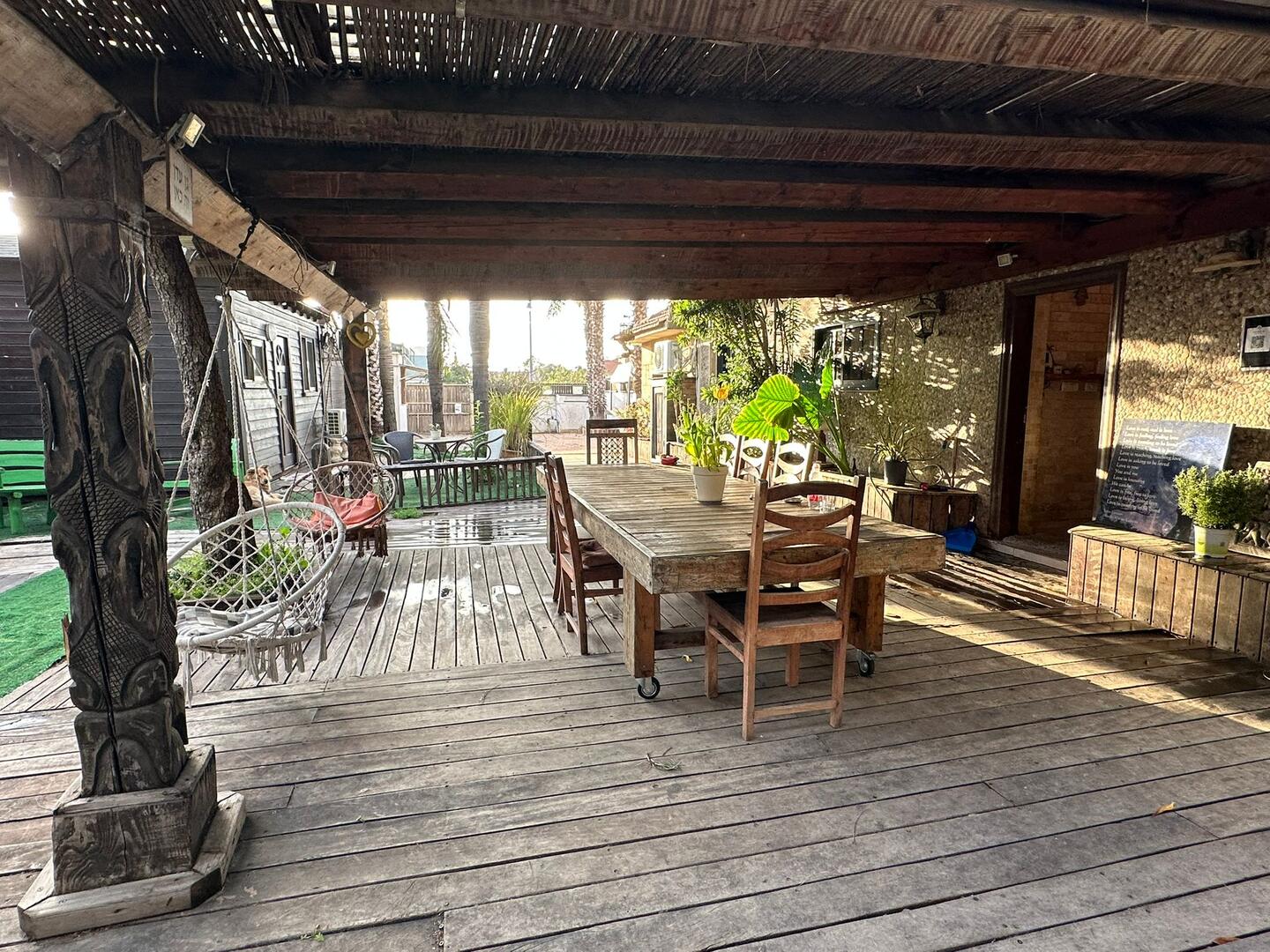 אלוהה האוס - Aloha House מרכז  24  נופש - וי פור ויקיישן - V for Vacation