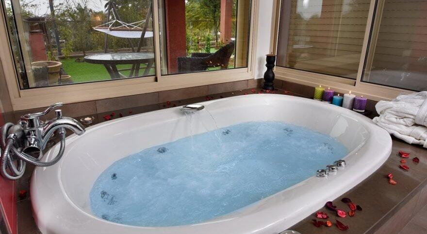 אצולה בגולן צפון  13  נופש - וי פור ויקיישן - V for Vacation