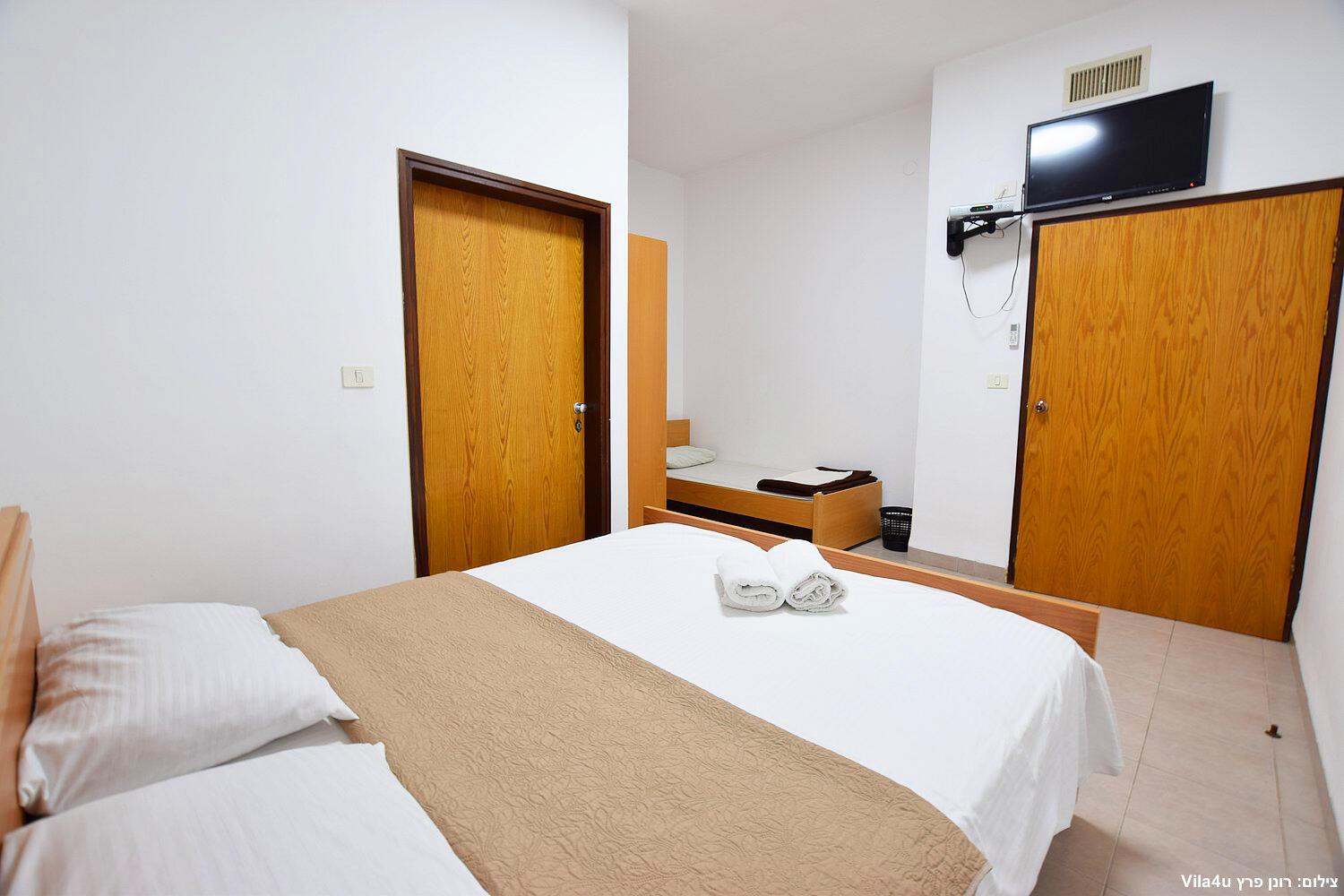 וילה מונפורט צפון  18  נופש - וי פור ויקיישן - V for Vacation