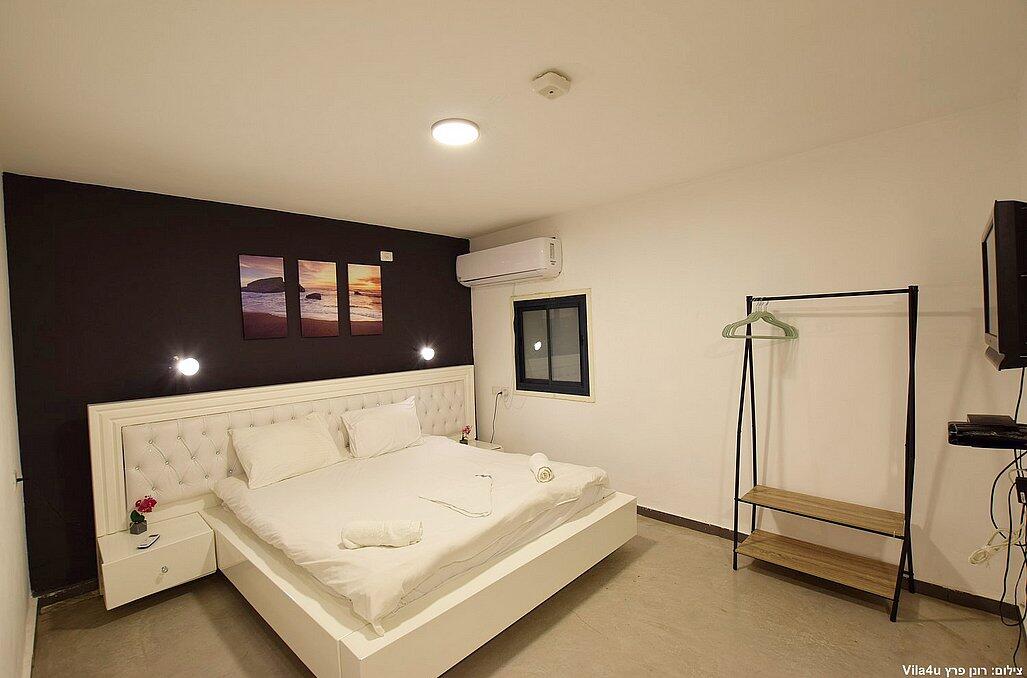 וילה קאסה רויאל צפון  31  נופש - וי פור ויקיישן - V for Vacation