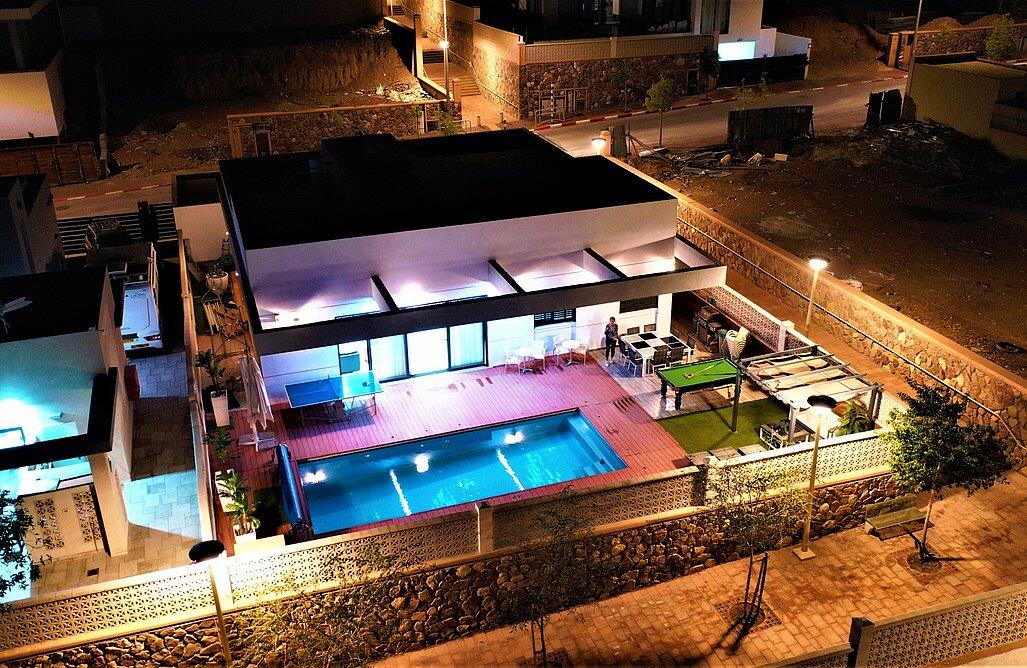 וילה ונציה דרום  43  נופש - וי פור ויקיישן - V for Vacation