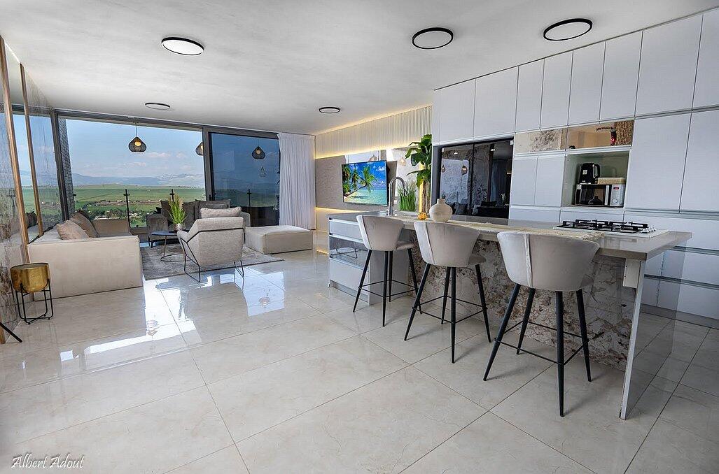 וילה קינג פאלאס טבריה צפון  8  נופש - וי פור ויקיישן - V for Vacation