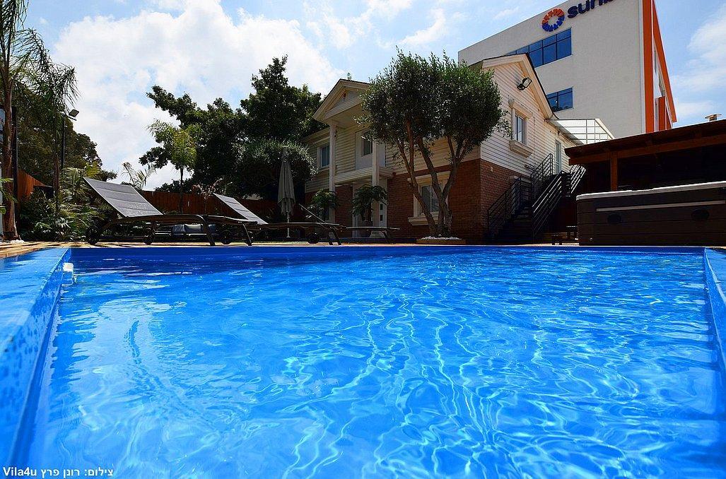 אחוזת ליאן בנימינה מרכז  18  נופש - וי פור ויקיישן - V for Vacation