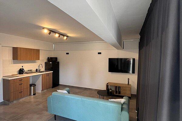 לואיס בוטיק דרום  15  נופש - וי פור ויקיישן - V for Vacation