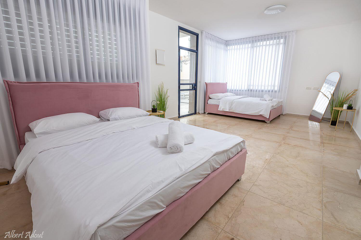 אחוזת לידר צפון  15  נופש - וי פור ויקיישן - V for Vacation