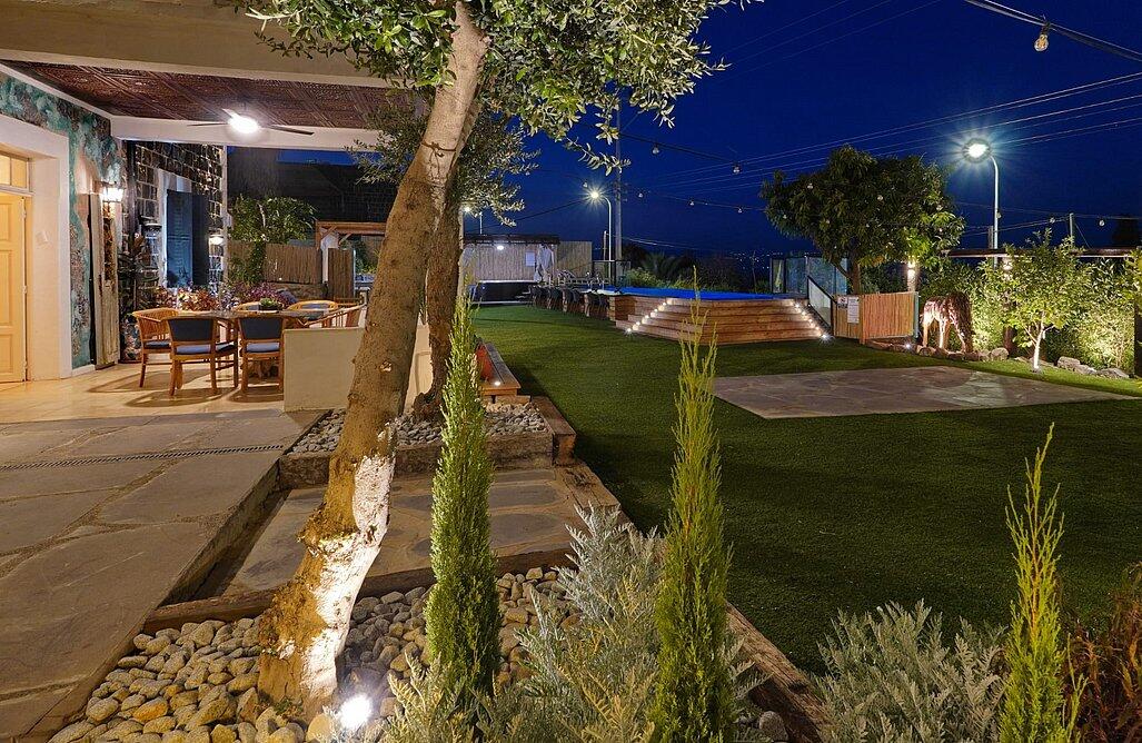 וילה אואזיס פאלאס צפון  41  נופש - וי פור ויקיישן - V for Vacation