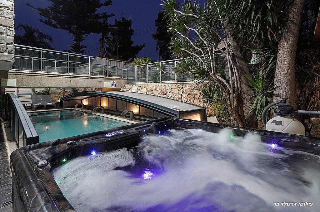 אחוזת השף צפון  39  נופש - וי פור ויקיישן - V for Vacation