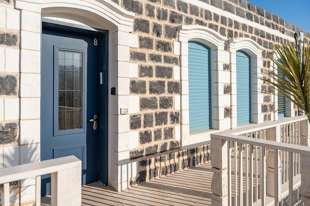 מלון הדירות יו ג'י - UG Boutique Apartment hotel צפון  5  נופש - וי פור ויקיישן - V for Vacation