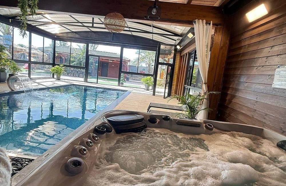 אחוזת עץ הזית צפון  21  נופש - וי פור ויקיישן - V for Vacation