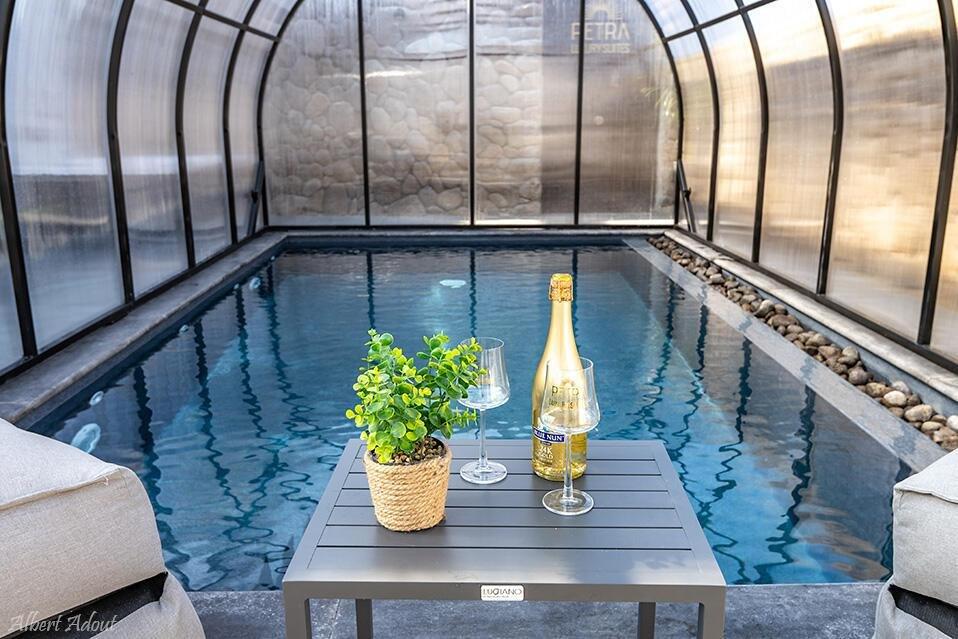 פטרה - סוויטות יוקרה צפון  5  נופש - וי פור ויקיישן - V for Vacation