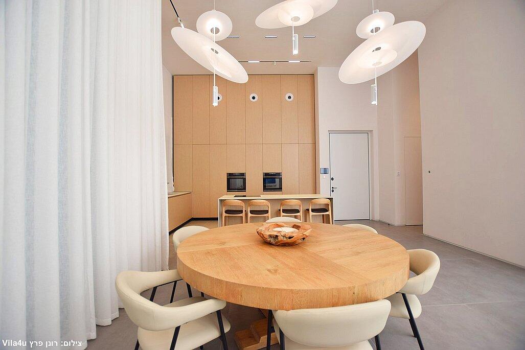 וילה אימפריה קיסריה מרכז  21  נופש - וי פור ויקיישן - V for Vacation