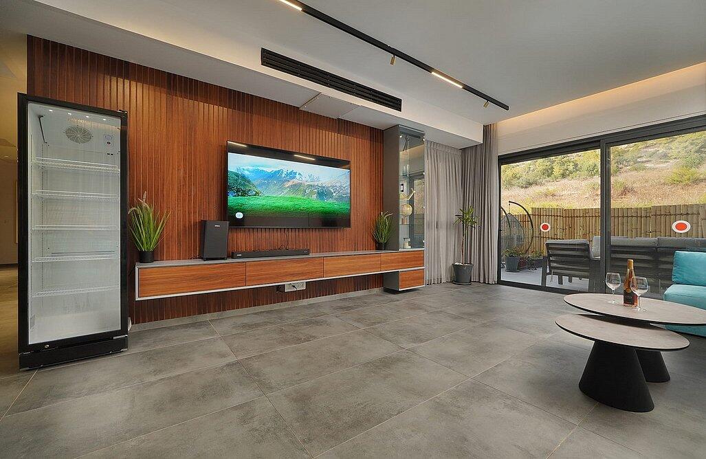 וילה הראל צפון  15  נופש - וי פור ויקיישן - V for Vacation