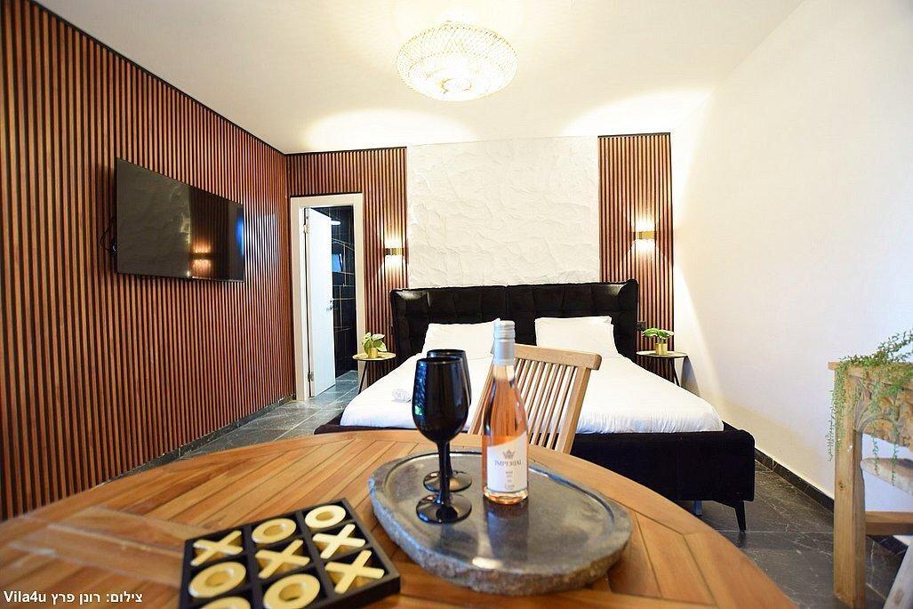 רפאל רויאל צפון  8  נופש - וי פור ויקיישן - V for Vacation