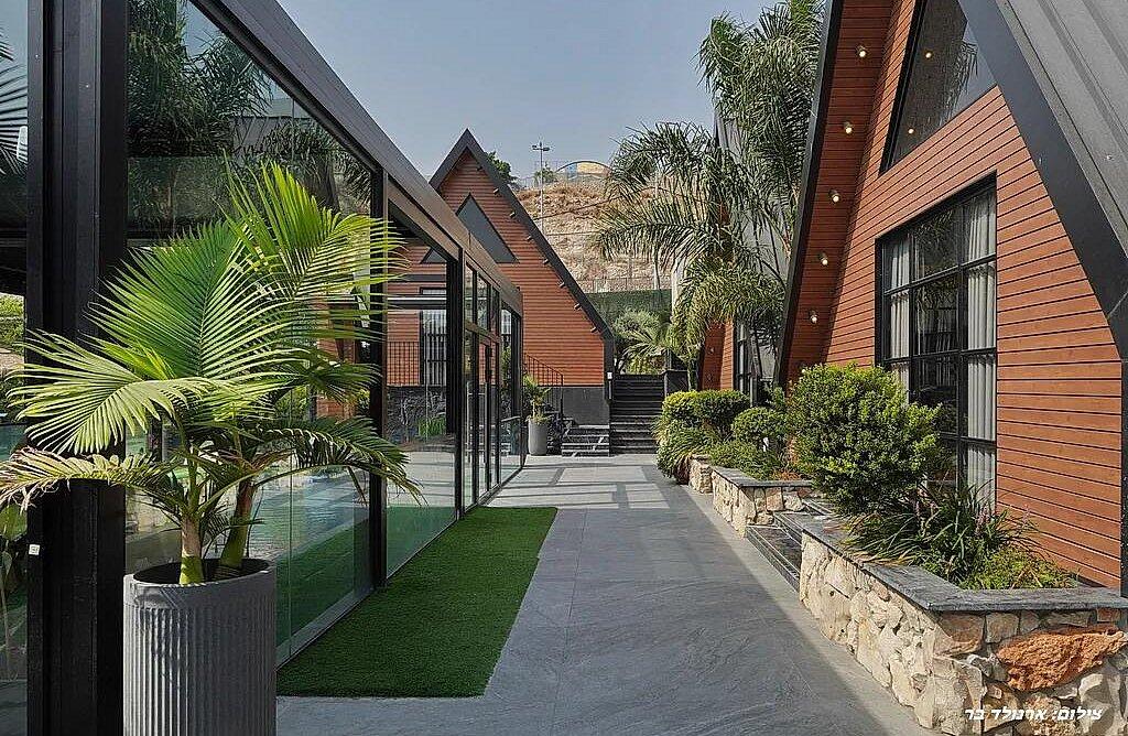 אחוזת קמפניה נירה - Campagna Nera צפון  13  נופש - וי פור ויקיישן - V for Vacation