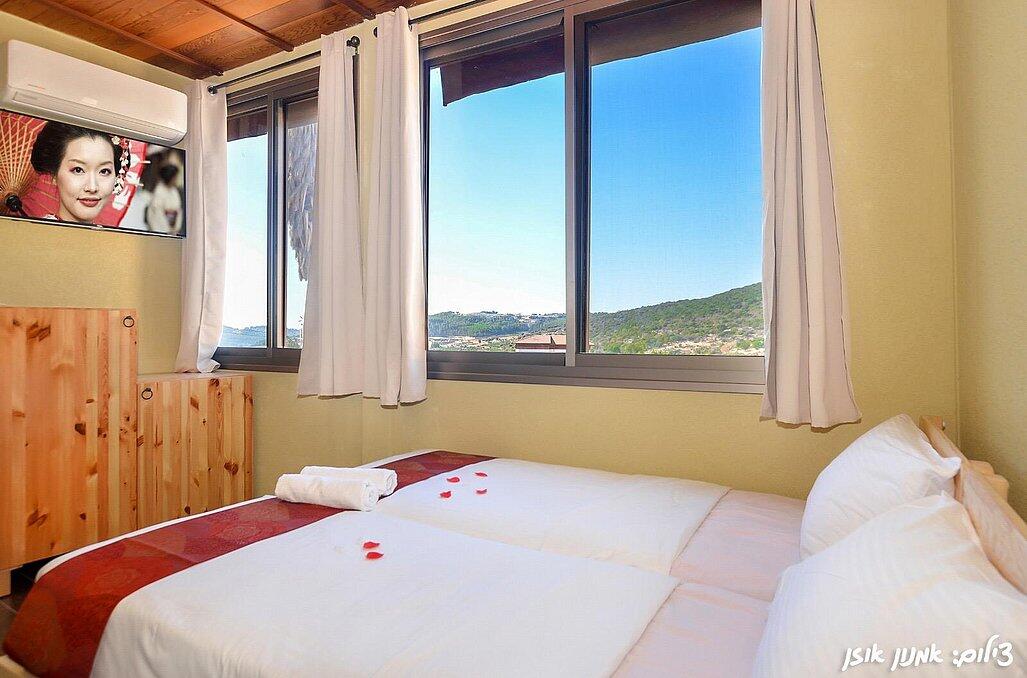 יפן בגליל צפון  6  נופש - וי פור ויקיישן - V for Vacation