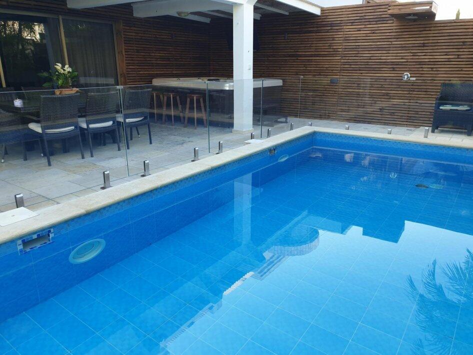 וילה מזל מרכז  14  נופש - וי פור ויקיישן - V for Vacation