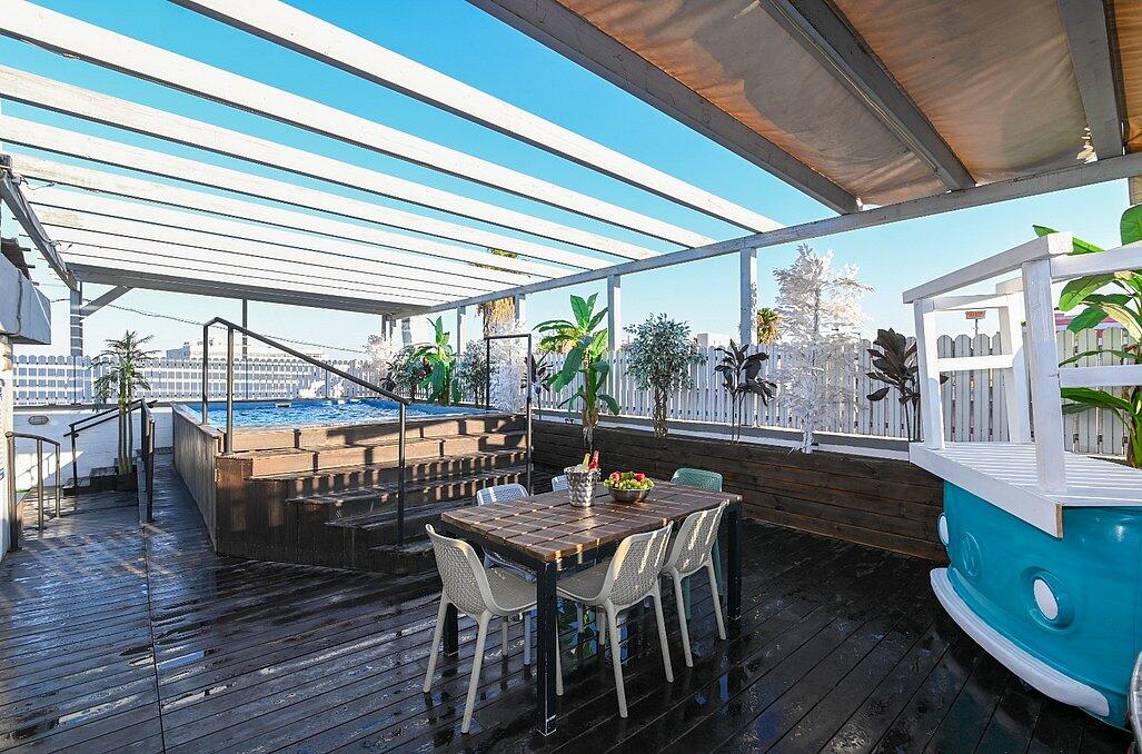 רוף טופ מרכז  3  לופט 4 יו