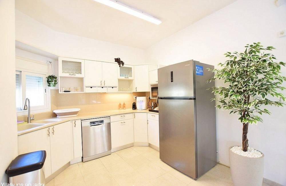 וילה ארבל 74 צפון  12  נופש - וי פור ויקיישן - V for Vacation