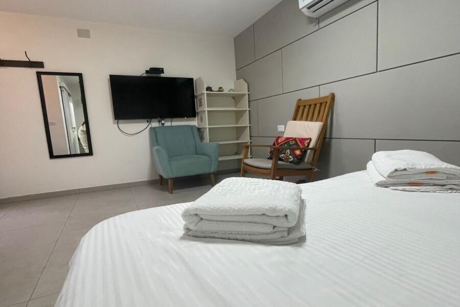 קבוצת פלאזה בוטיק צפון  15  נופש - וי פור ויקיישן - V for Vacation