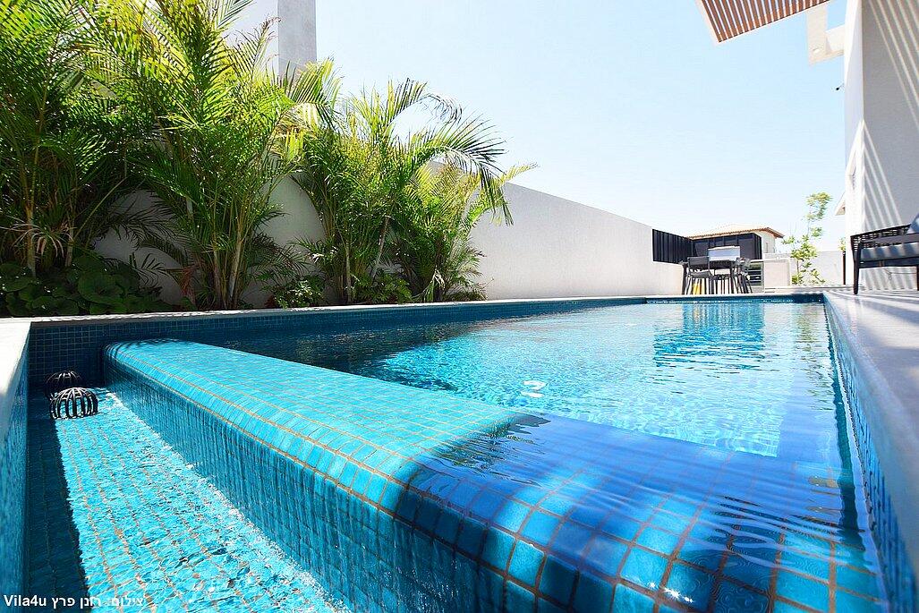 וילה אימפריה קיסריה מרכז  16  נופש - וי פור ויקיישן - V for Vacation