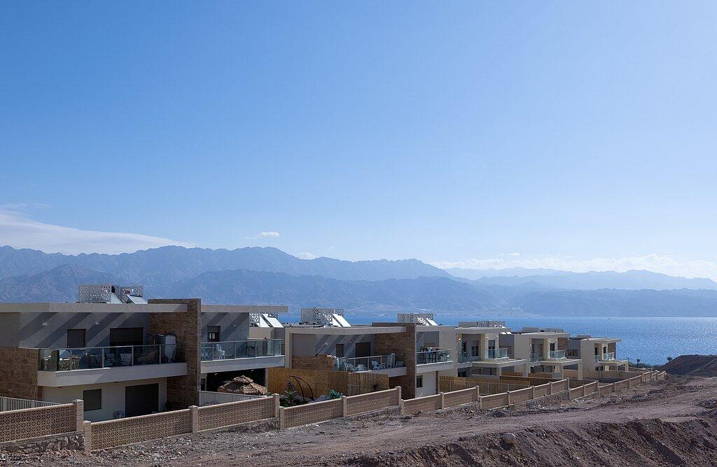 וילה פאן בריכה מחוממת - Villa Fun דרום  20  נופש - וי פור ויקיישן - V for Vacation